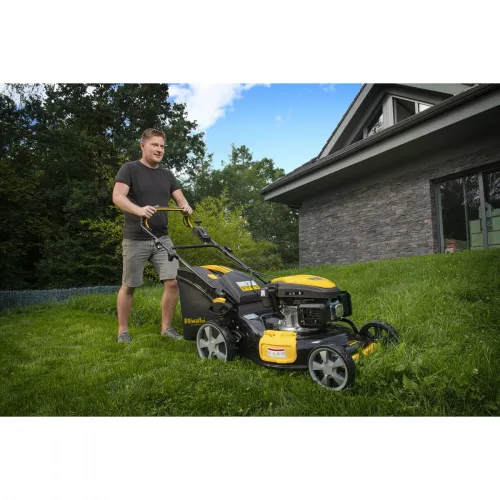 Fűnyíró önjáró 4 az 1-ben állítható sebességgel Riwall PRO RPM 5155 V PRO