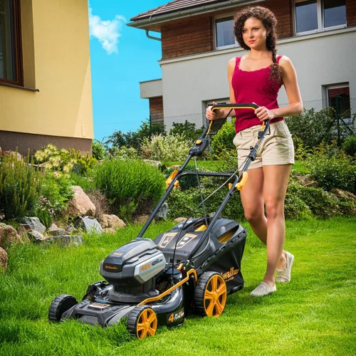 Fűnyíró önjáró akkus szénkefe nélküli motorral 4 az 1-ben, 40 V Riwall PRO RALM 4640 SPi (akku és töltő nélkül)