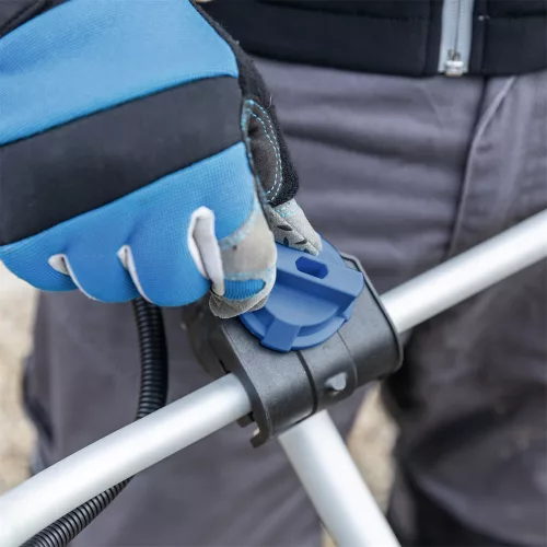 Akkus bozótvágó 2 az 1-ben IXES 2x20V + 2x 4 Ah akkumulátor + dupla töltő 2.4 A Scheppach BC-BCH380/40-X-SET L2