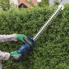 Akkus sövényvágó 20 V-os IXES  + 2 Ah-s akkumulátor + 2,4 A-es töltő Scheppach C-HT570-X-S