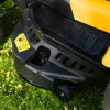 Fűnyíró traktor hidrosztatikus váltóval és hátsó kidobással, 92 cm Riwall PRO RLT 92 HRD