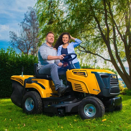 Kéthengeres fűnyírótraktor, 102 cm, hátsókidobással és hidrosztatikus váltóval Riwall PRO RLT 102 HRD TWIN
