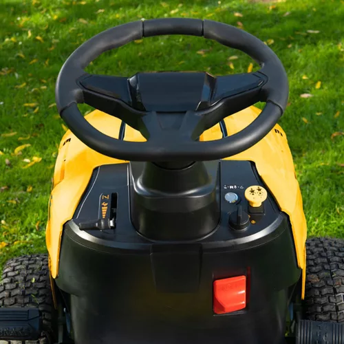 Fűnyírótraktor 86 cm hátsó kidobással és mechanikus váltóval Riwall PRO RLT 86 TRD