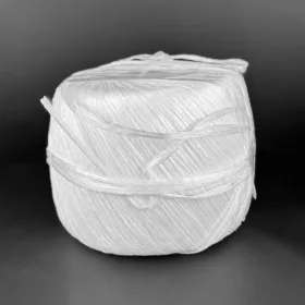 Raffia, széle texturált, fehér