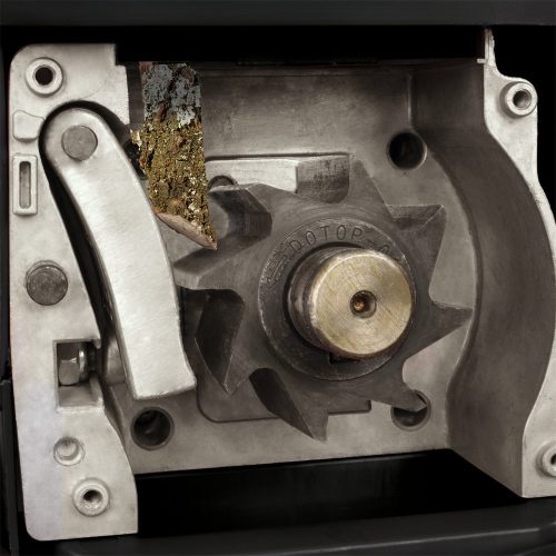 Elektromos hengeres ágaprító 2800 W-os forgácsgyűjtővel Scheppach GS 70