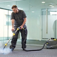 Takarító és tisztító gépek